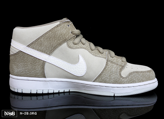 Nike Sb Dunk Mid Khaki White 3