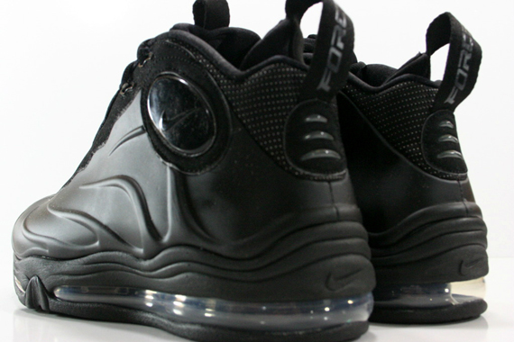 Nike Total Air Foamposite Max Black Releasing 3