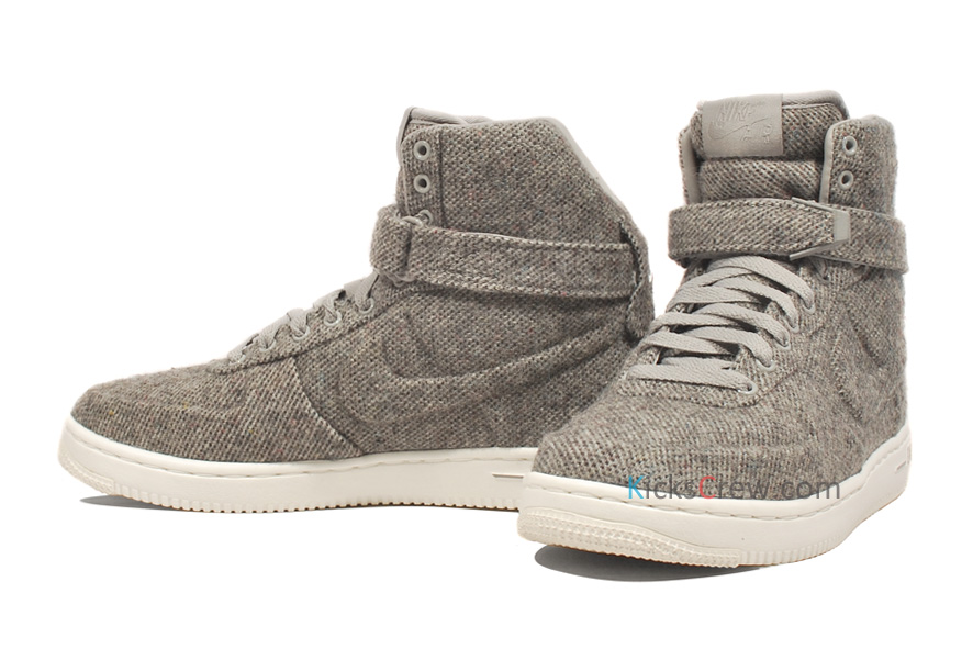 Nike Wmns Air Feather High Vt 1