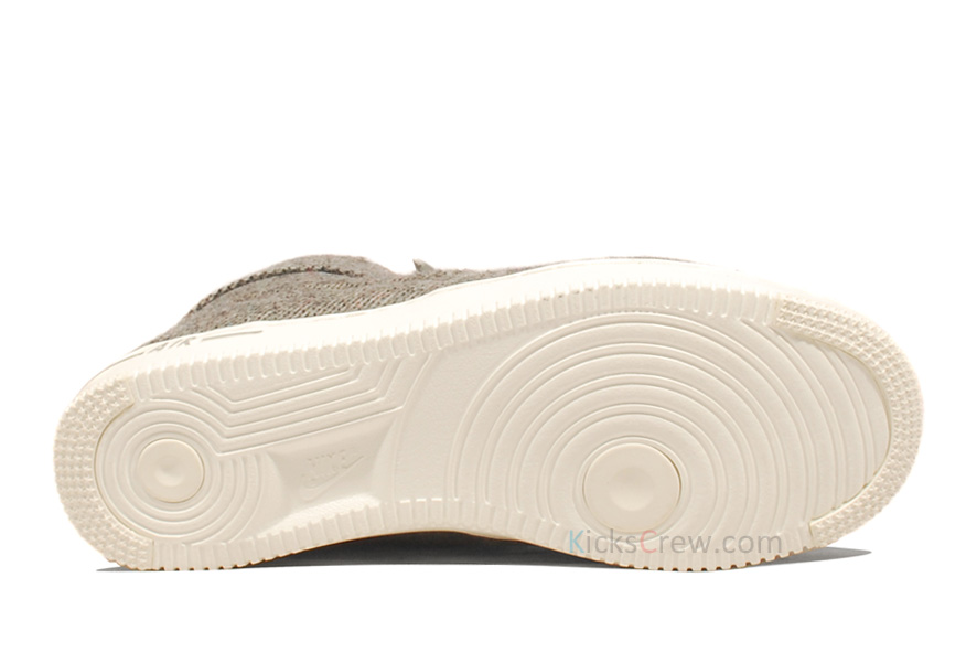 Nike Wmns Air Feather High Vt 4