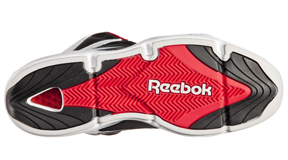 Reebok Blast Black White Excellent Red Salty Grey 4