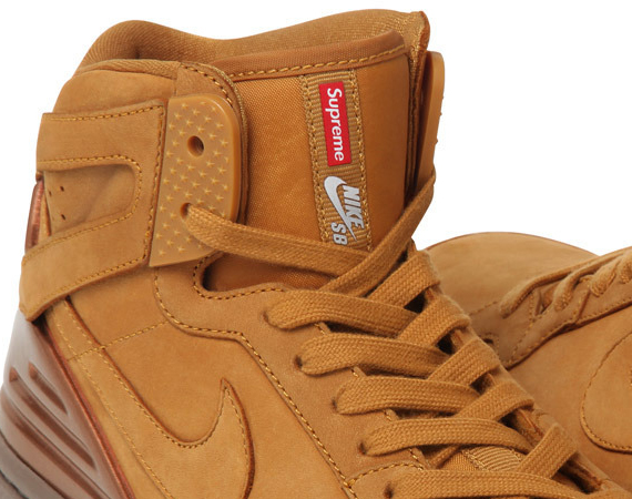 Supreme x Nike SB ’94 ‘Nubuck’ | Available