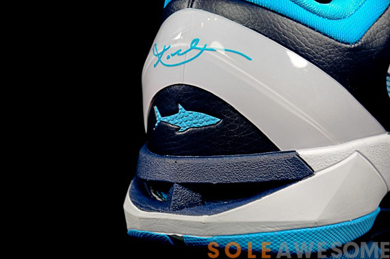 Zoom Kobe Vii Shark Wm 8  30797 Zoom