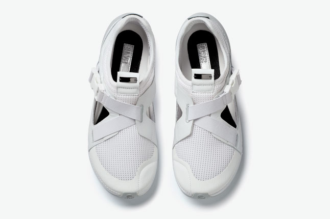 Adidas Slvr Buckle Run White Grey 2