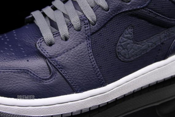 Air Jordan 1 Phat – Obsidian – Cool Grey – White | Available