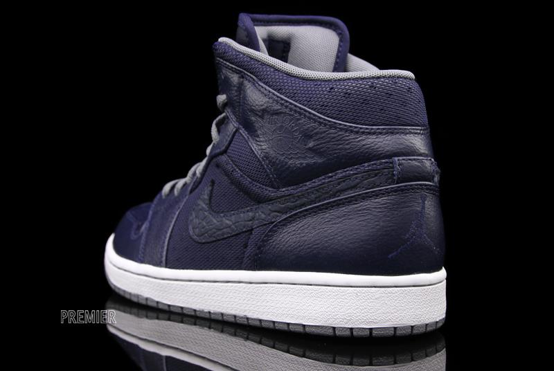 Air Jordan 1 Phat Obsidian Cool Grey White 5