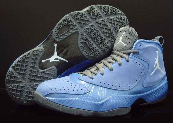 Air Jordan 2012 – University Blue