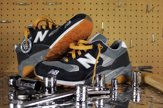 Burn Rubber New Balance Mt580 Workforce Pack 6