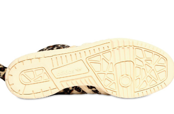 Jeremy Scott X Adidas Leopard New Images 1