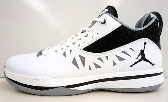 Jordan Cp3.v White Black Metallic Silver 2