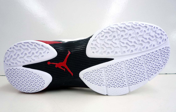 Jordan Fly Wade 2 White Black Varsity Red 4