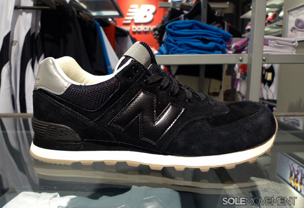 New Balance 574 Holiday 2011 01