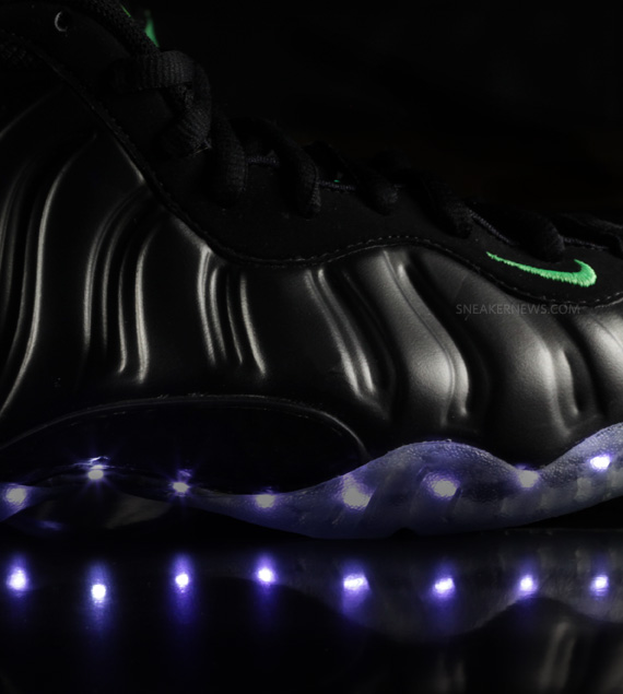 Nike Air Fomaposite One Light Customs 15