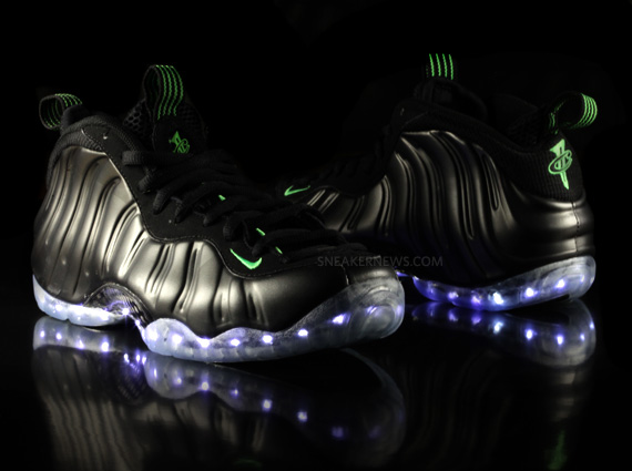 Nike Air Fomaposite One Light Customs 6