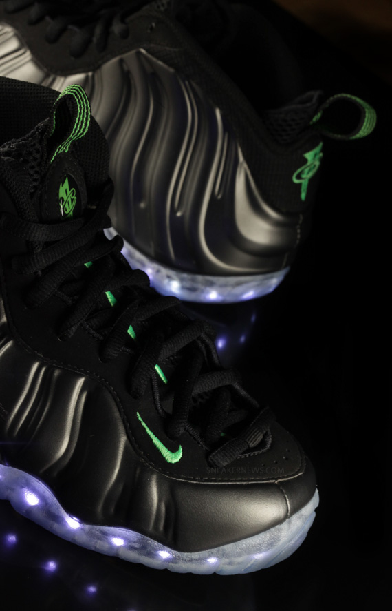 Nike Air Fomaposite One Light Customs 8