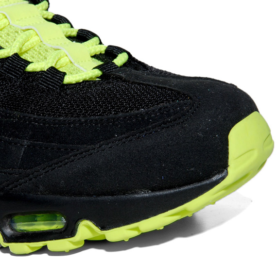 Nike Air Max 95 Black Volt January 2012 2