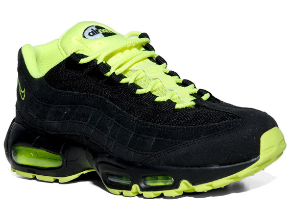 Nike Air Max 95 Black Volt January 2012 3