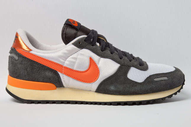 Nike Air Vortex Vntg Anthracite Orange 2