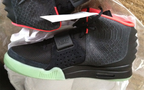 Nike Air Yeezy 2 Up Close Look 02