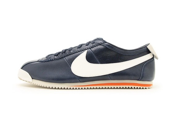 Nike Cortez Classic Leather Obsidian Orange 1