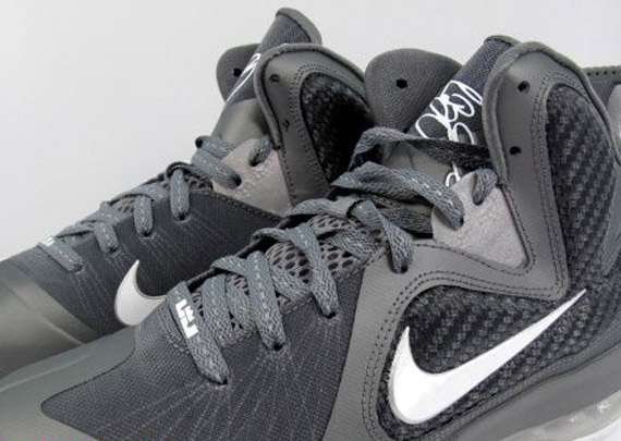 Nike LeBron 9 GS 'Cool Grey'