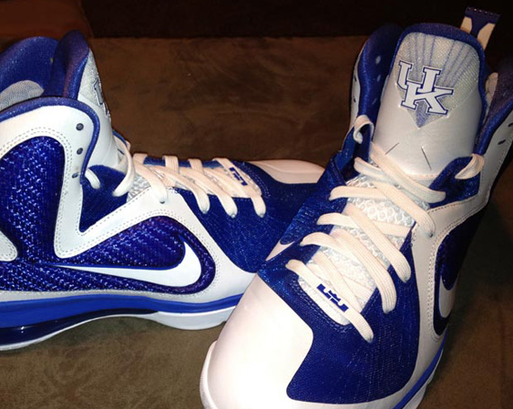 Nike Lebron 9 Kentucky Home Pe 7