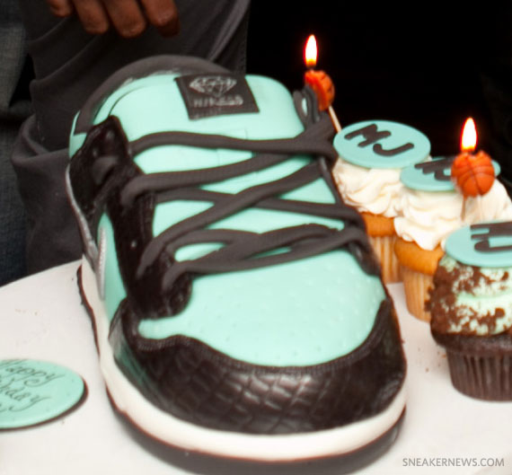 Nike Sb Dunk Low Tiffany Sneaker Cake 5