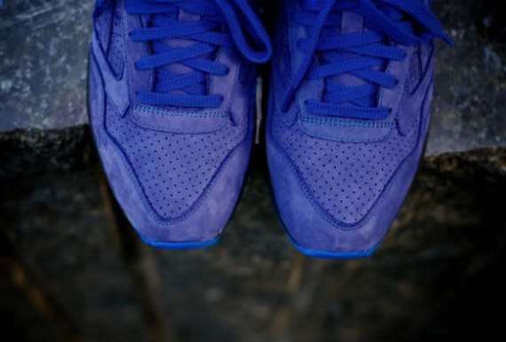 Ronnie Fieg X Asics Gel Saga Mazarine Blue New Images 4