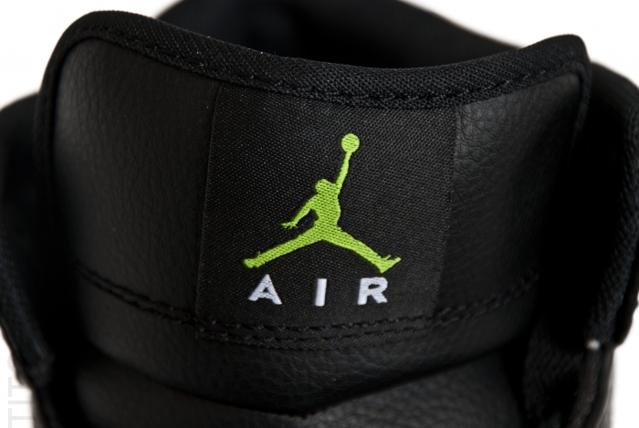 Air Jordan 1 Phat Black White Action Green 3