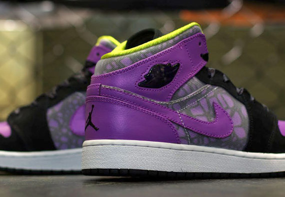 Air Jordan 1 Phat GS - Black - Violet Pop - Cyber | New Images