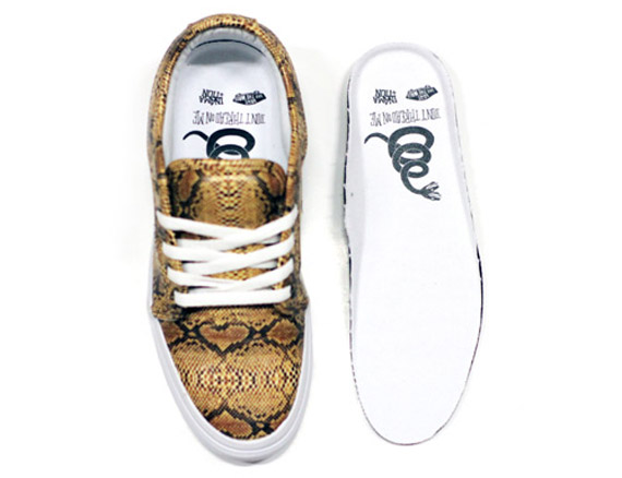 In4mation X Vans Chukka Low Rattles 5