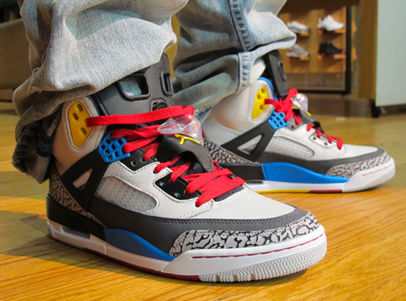 Jordan Spizike Bordeaux On Foot Images 2