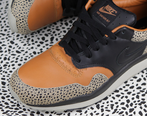 Nike Air Safari 25th Anniversary Summary