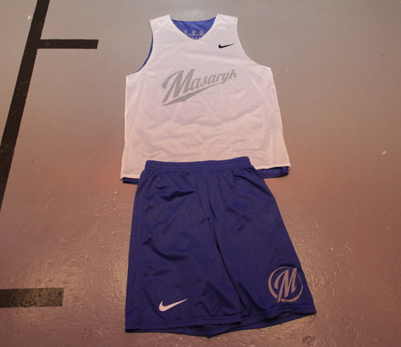 Nike Basketball Masaryk 25