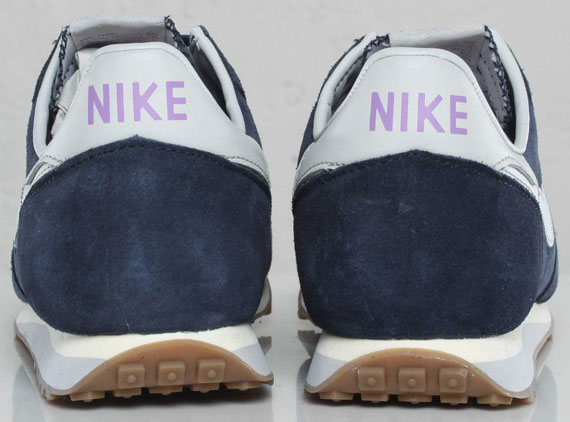 Nike Challenger - Obsidian - Neutral Grey - Sail