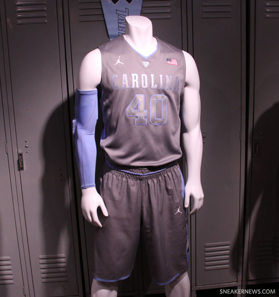 Nike Hyper Elite Platinum Basketball Uniforms 9