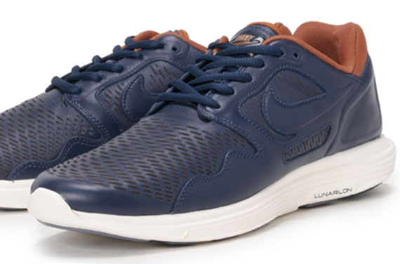 Nike Lunar Flow PRM ‘Obsidian’