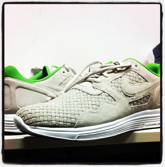 Nike Lunar Flow Woven Birch Green Apple 2