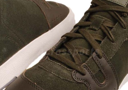 Nike Manor – Cargo Khaki – Rogue Green – Sail