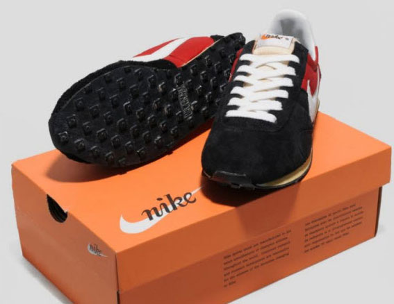 Nike Pre Montreal Racer QS - Black - Red - White