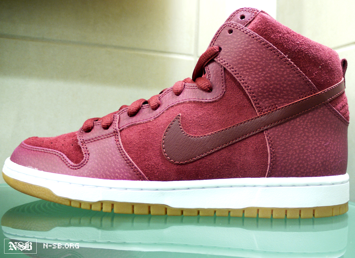 Nike Sb Dunk High Red Suede Safari Print 2