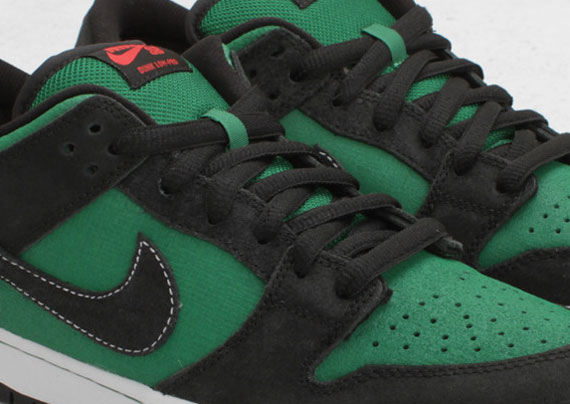 Nike Sb Dunk Low Pine Green Woodgrain Available