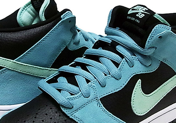 Nike Sb Dunk Mid Black Medium Mint Sea Crystal