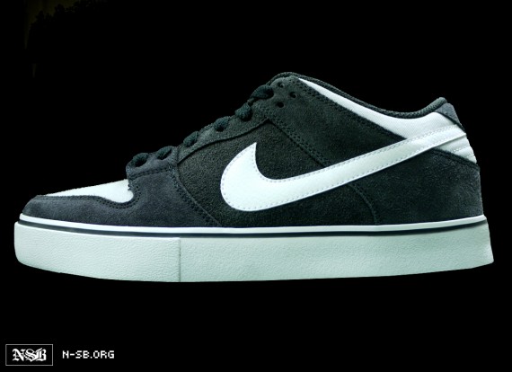 Nike SB Dunk Vulc - Black/White