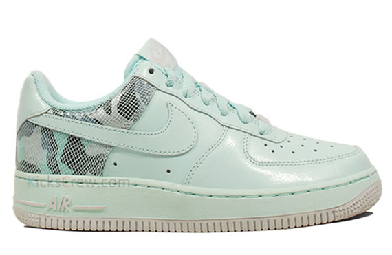 Nike Wmns Air Force 1 Low Loyal Blue Celery White 2