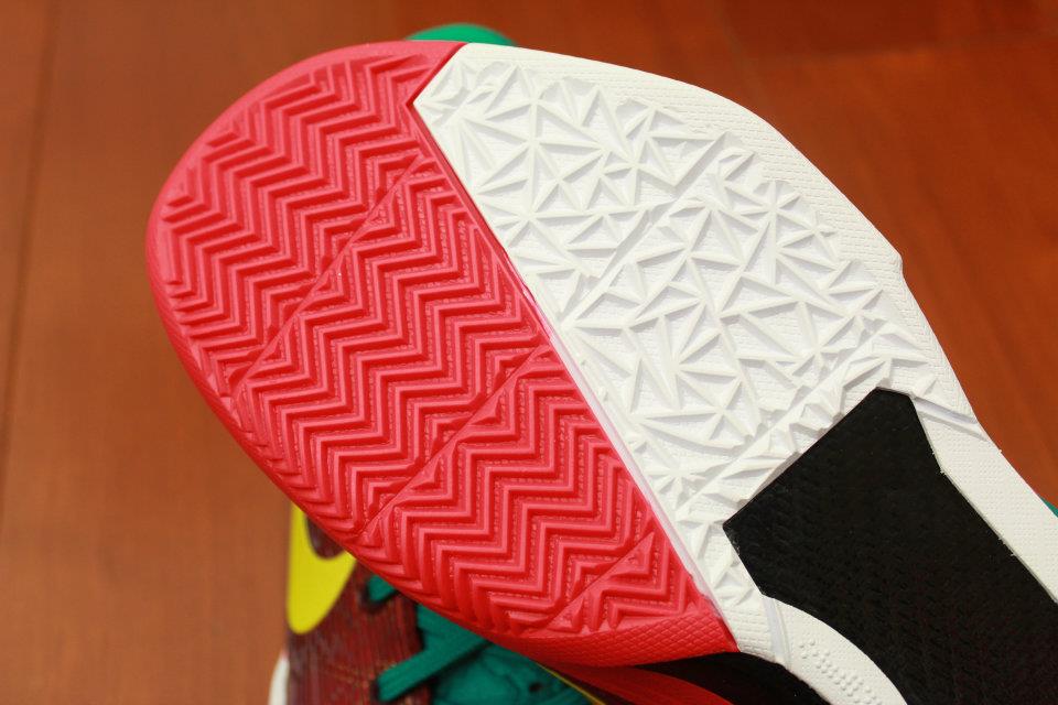 Nike Zoom Kobe Dragon Year Of The Dragon Detailed Look 09