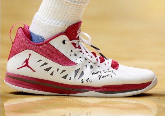 NCAA Feet: UNC Tar Heels Wear Jordan CP3.V ‘Coaches Vs. Cancer’