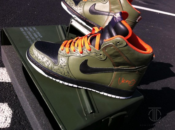 Nike Dunk High ‘UNDRDG’ Customs by ROM