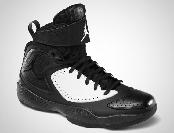 Air Jordan 2012 Deluxe Black White 1