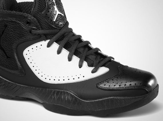 Air Jordan 2012 Deluxe Black White 6